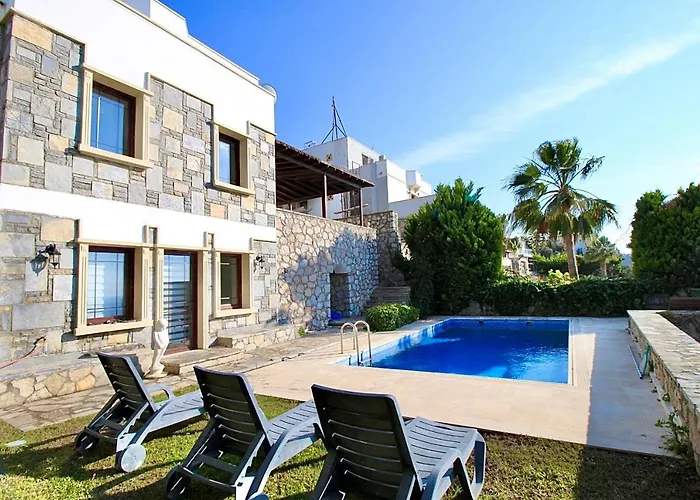 Villa Seba; Yalikavakta Oezel Havuzlu 4+1 Villa